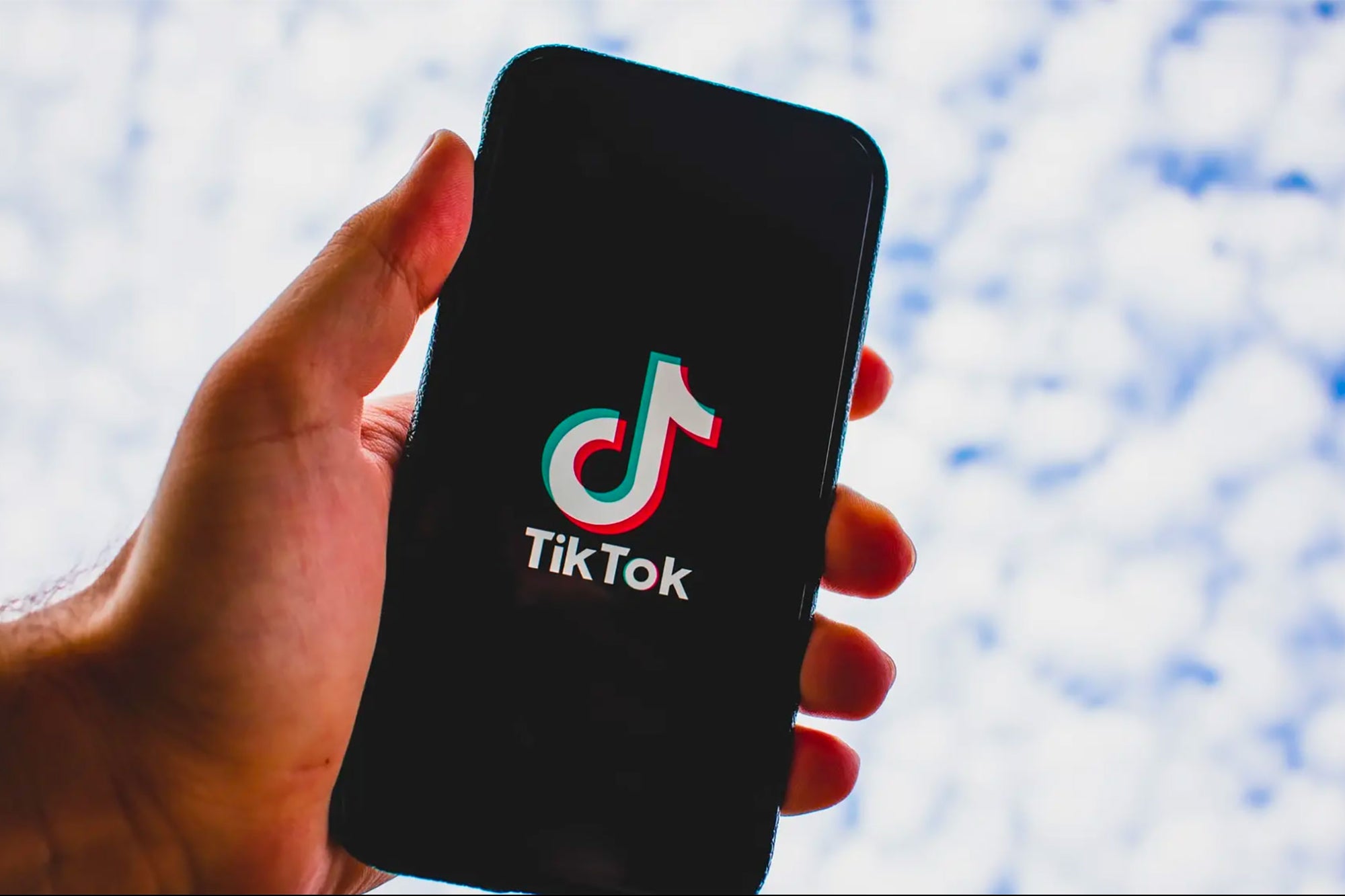 US Department of Justice Warns of TikTok’s Election Influence Threat: Potential Implications for the Advertising Market