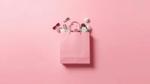 Google expands AI commerce tools ahead of the holiday shopping season